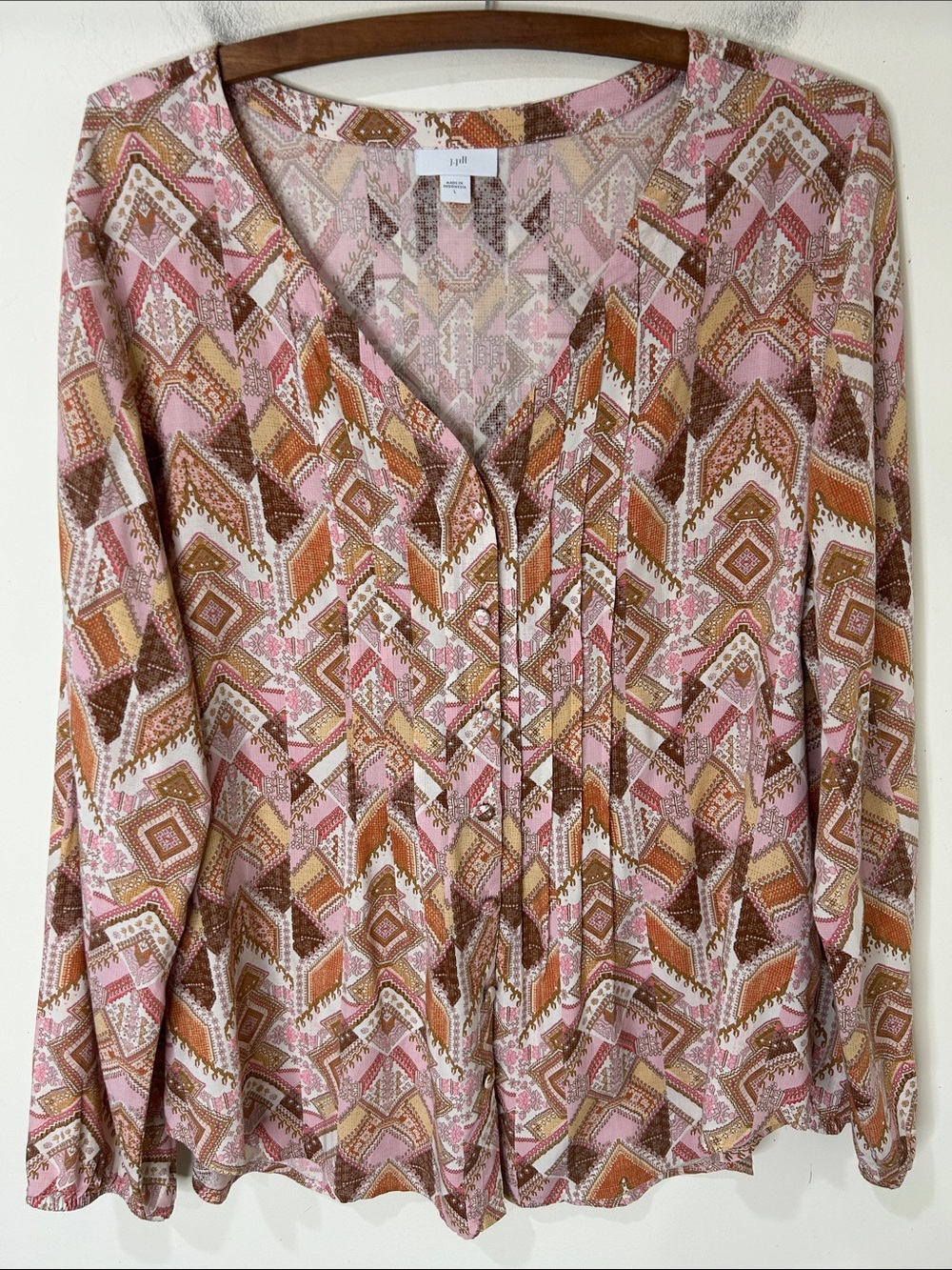 J. JILL Soft Rayon Tribal Boho Pleated Button Down Blouse Size Large - Picture 14 of 14